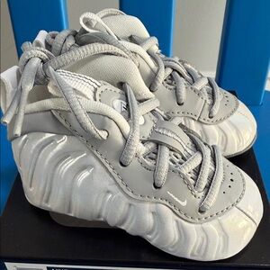 Nike Lil posite baby Gray Sneakers brand new size 3c